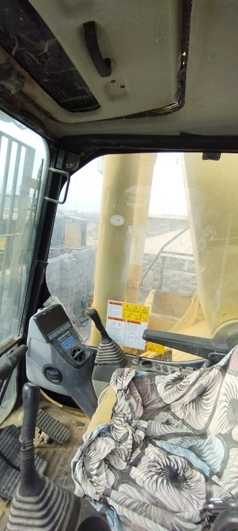 komatsu PC400-8R Excavator 2014