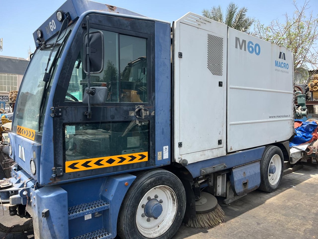 Macro M60 2019 Cleaning Machine City Sweeper