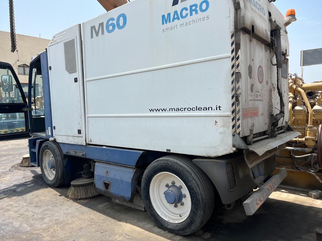 Macro M60 2019 Cleaning Machine City Sweeper
