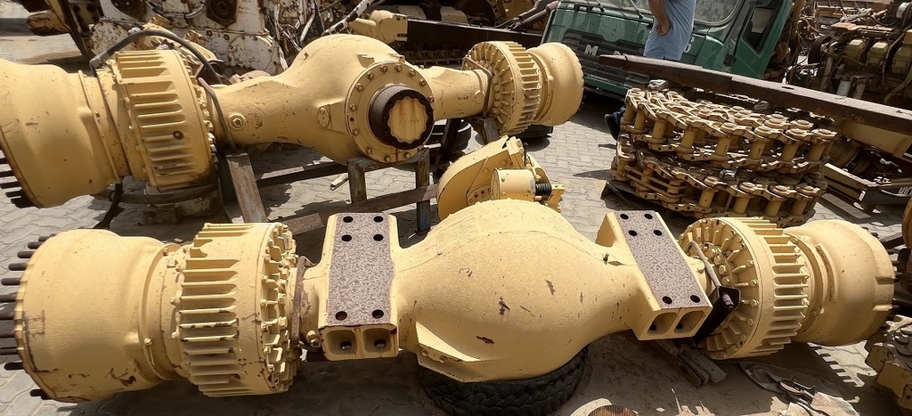 Komatsu WA600-3 Axle (like new, not used)