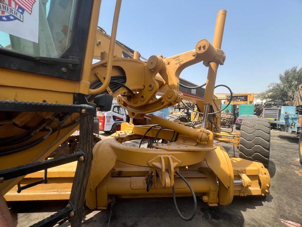 CAT 16H 2000