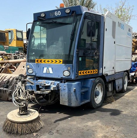 Macro M60 2019 Cleaning Machine City Sweeper